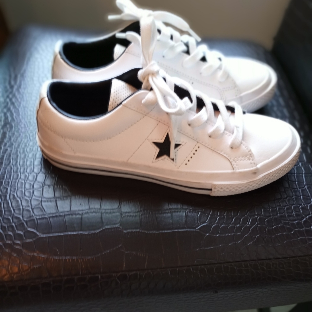 Converse Size 3